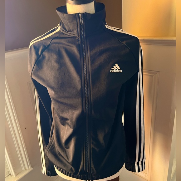 ADIDAS Iconic Women’s Track Jacket with three Iconic stripes on sleeve🔥🔥🔥 - Picture 3 of 13